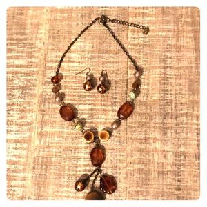 Necklace and earrings set NWOT